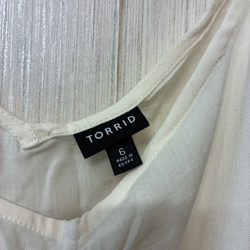 NWT Torrid Cream Camisole Closet Staple Minimalist Top Size 6 - Picture 6 of 6